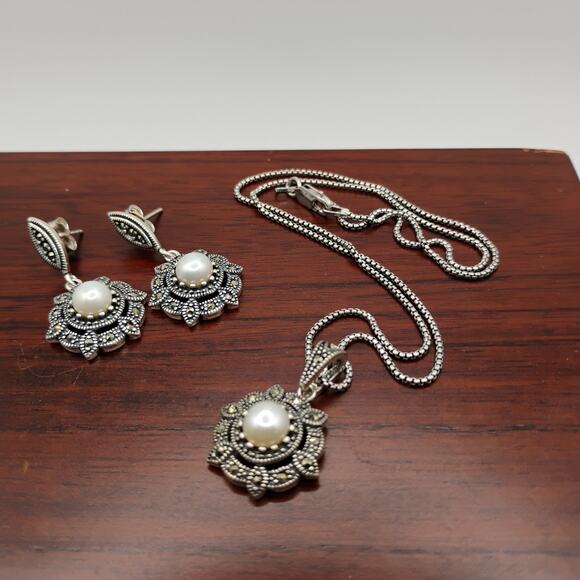 Marcasite and Faux Pearl Pendant and Earring Set. - Picture 2 of 5